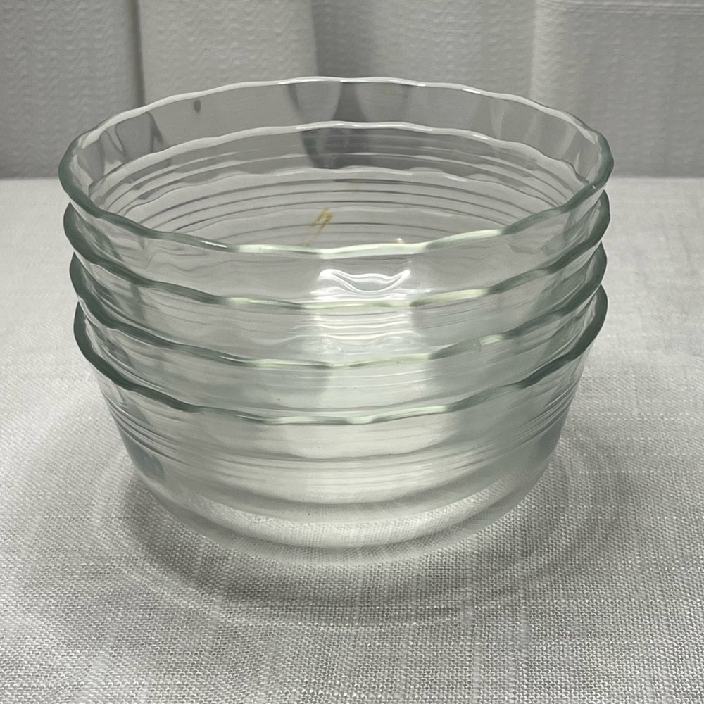 Pyrex Corning Clear Scalloped Edge Glass Bowls #464  300 ML Set of 4